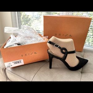 UNISA Brand New Black pumps